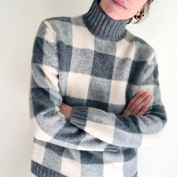 100% lambswool gray gingham sweater - Picture 14 of 14